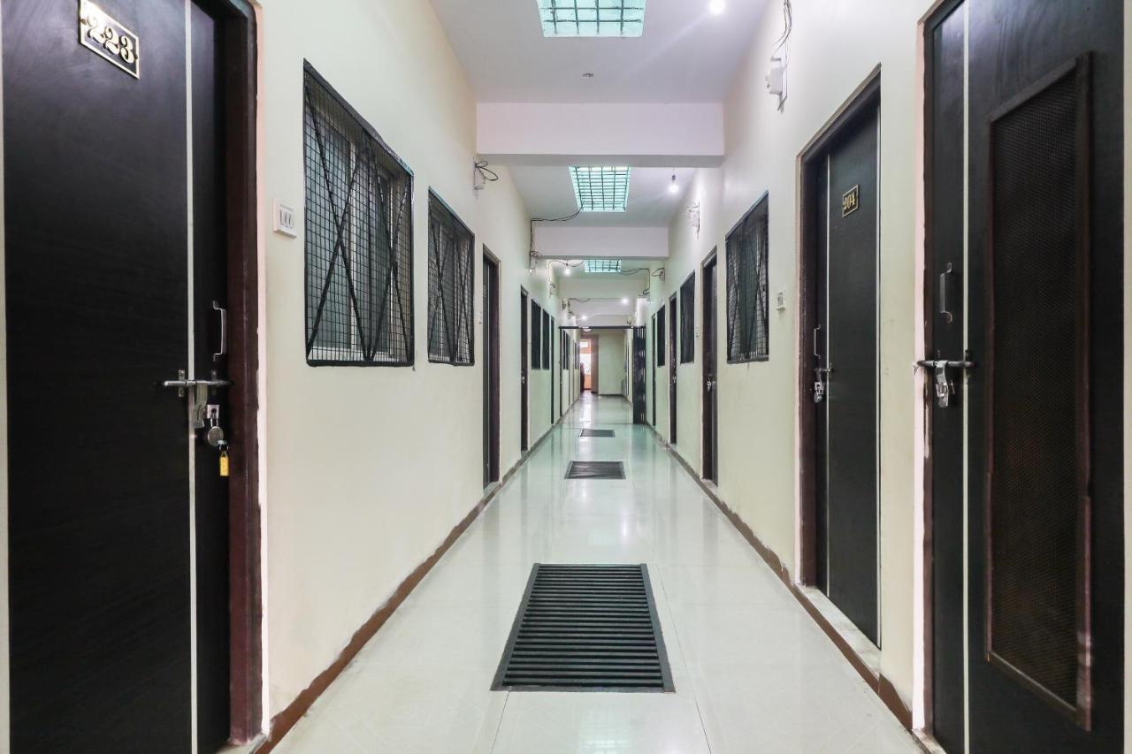 Hotel Spot On 48832 Balaji Parisar Ujjain Exterior foto