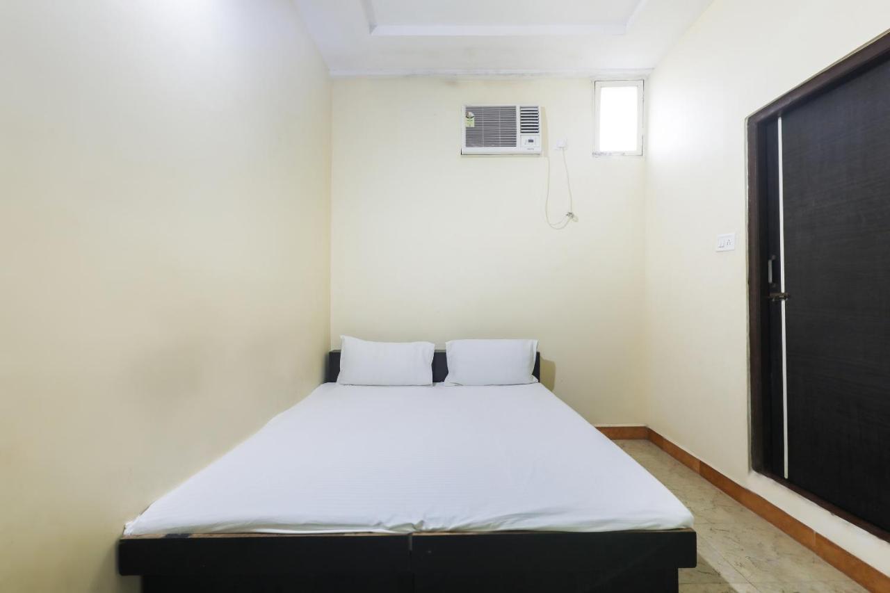 Hotel Spot On 48832 Balaji Parisar Ujjain Exterior foto