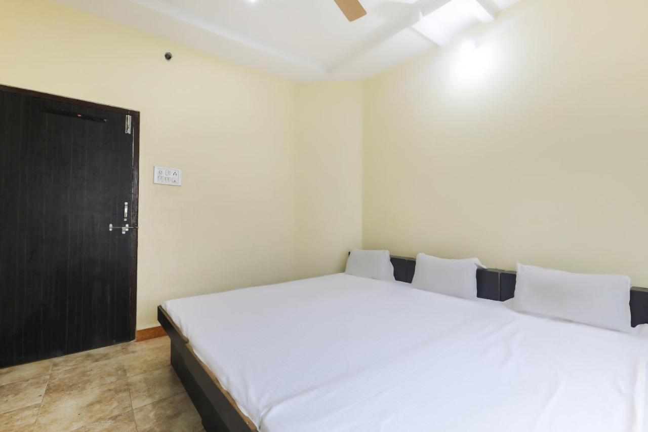 Hotel Spot On 48832 Balaji Parisar Ujjain Exterior foto